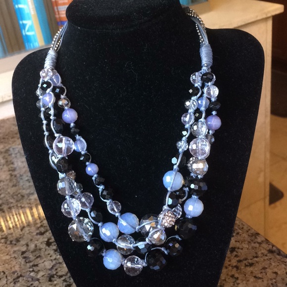 Jewelry - Stunner! Crystals w/ black and opaque blue beads